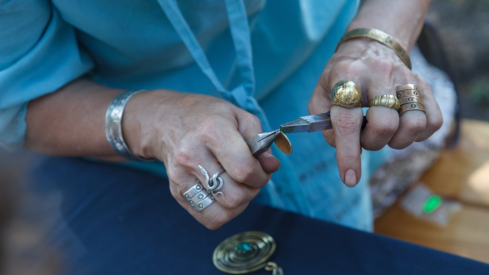 Non-Profit Helps Boost Artisan Revenues by 76%