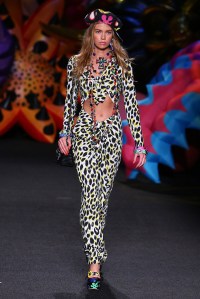 Moschino Resort 2017