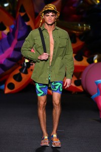 Moschino Resort 2017
