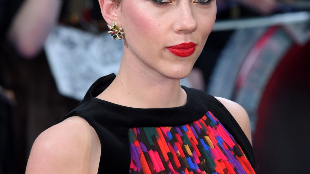 Scarlett Johansson Named the Highest-Grossing Female Actress