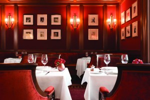 The Bar Vendôme features a brasserie menu