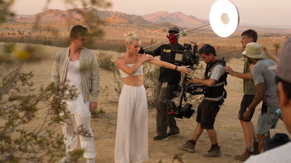 Broods duo Caleb and Georgia Nott, wearing the Microsoft Band