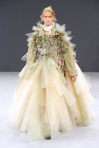 Viktor & Rolf Couture Fall 2016