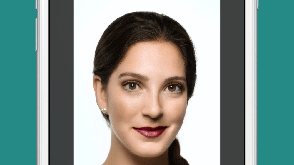 The Newest Beauty App Helps Re-create Runway Looks