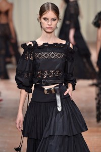 Alberta Ferretti RTW Spring 2017