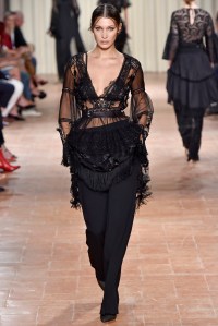 Alberta Ferretti RTW Spring 2017