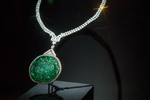 911-carat emerald and diamond necklace