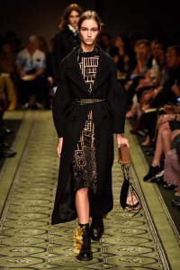 Burberry September 2016 Buy-Now Seasonless Show