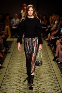 Burberry September 2016 Buy-Now Seasonless Show