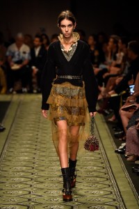 Burberry September 2016 Buy-Now Seasonless Show