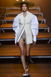 Jacquemus RTW Spring 2017
