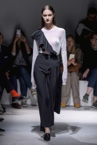 Krizia RTW Spring 2017