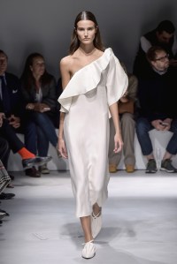 Krizia RTW Spring 2017