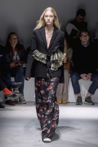 Krizia RTW Spring 2017