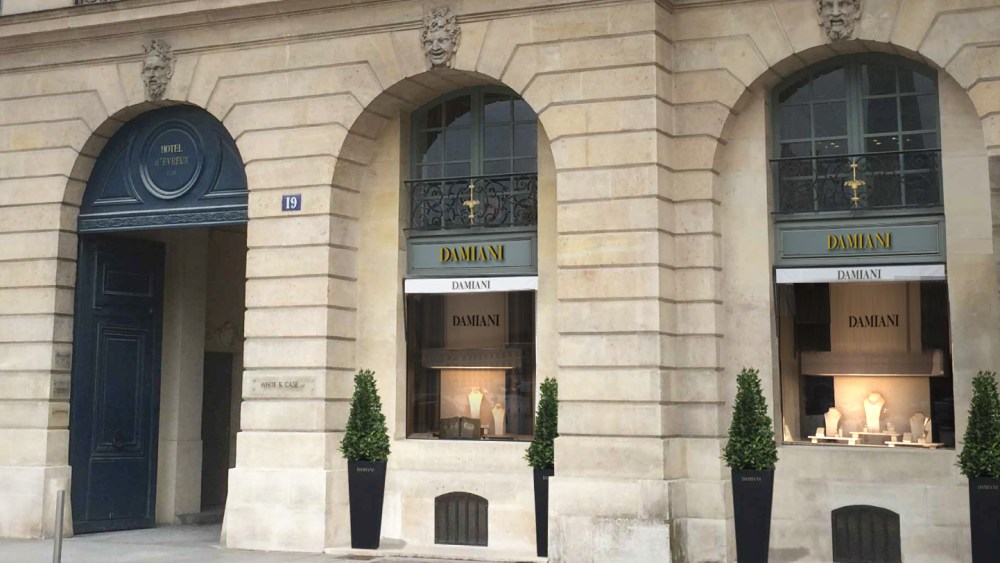 Damiani store in Paris
