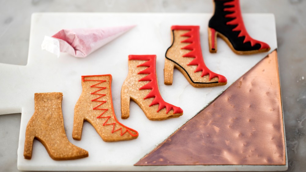 Charlotte Olympia shoe-shaped biscuits Pret-a-Portea