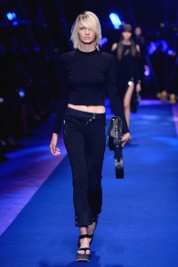 Versace RTW Spring 2017