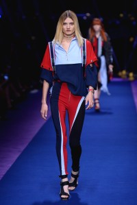 Versace RTW Spring 2017