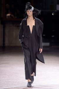 Yohji Yamamoto RTW Spring 2017