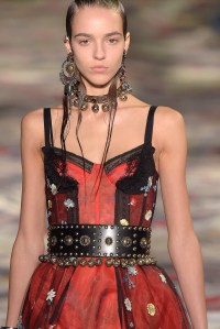 Alexander McQueen RTW Spring 2017