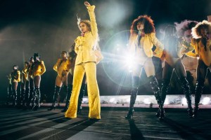 Beyoncé's Best On Stage Looks