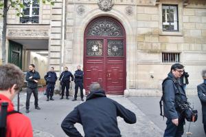 Kardashian robbery Paris hotel room