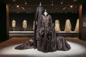 “Viktor & Rolf: Fashion Artists” Exhibition National Gallery