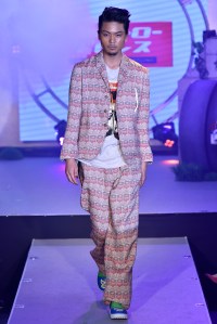 Yukihero Pro-Wrestling x Yumemiru Adolescence RTW Spring 2017 Tokyo Fashion Week