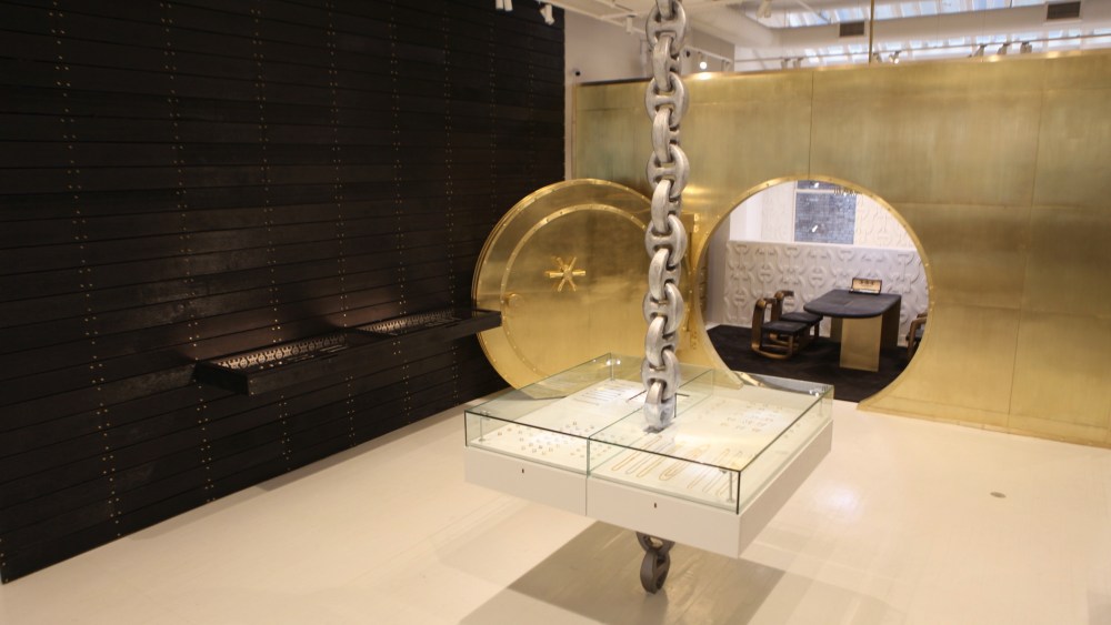 Hoorsenbuhs Jewelry Opens First Store in New York