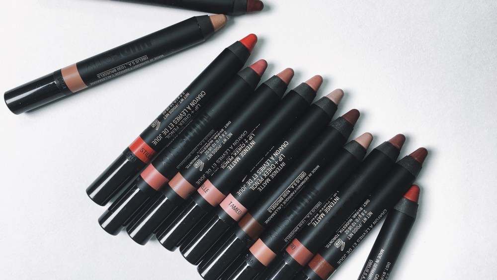 Nudestix.