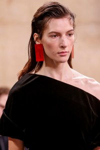 Details at Christopher Kane RTW Fall 2017