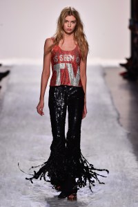 Jeremy Scott RTW Fall 2017