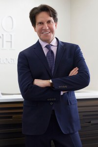 Dr. Dennis Gross