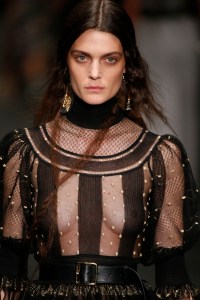Details at Alexander Mcqueen RTW Fall 2017