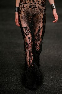 Details at Alexander Mcqueen RTW Fall 2017