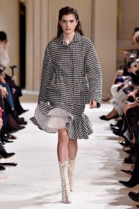 Giambattista Valli RTW Fall 2017