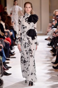 Giambattista Valli RTW Fall 2017