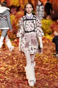 Moncler Gamme Rouge RTW Fall 2017