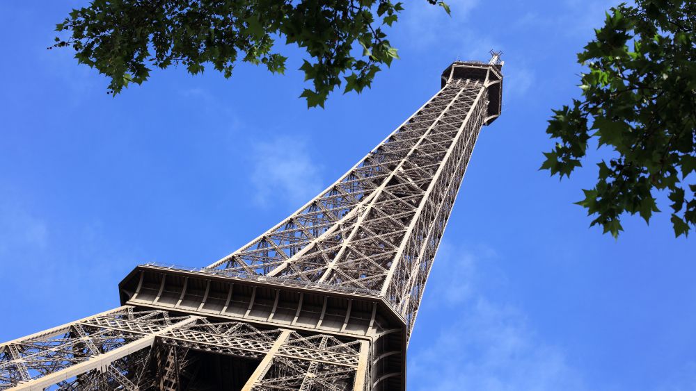 The eiffel tower Paris, France - May 2016