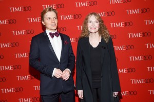 Ronan Farrow, Mia Farrow