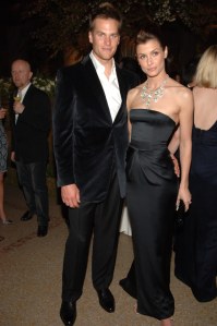 Tom Brady (L) and Bridget Moynahan attend the Metropolitan Museum of Art's annual Costume Institute gala.2006 Met Costume Institute Gala, New York