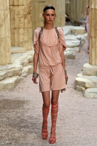 Chanel Cruise 2018 Show: All the Looks