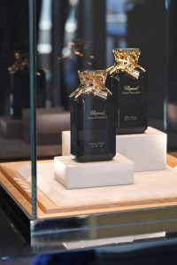 "Avant-Première", the special edition of the sustainable-minded Chopard fragrances, featuring a golden palm around the cap.