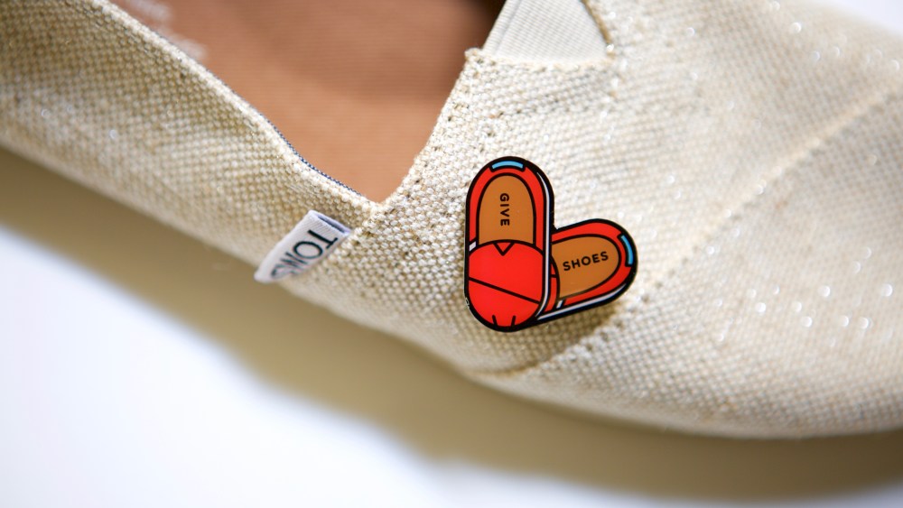 Toms