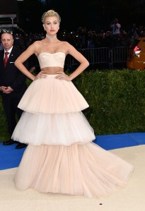 Met Gala 2017 Hailey Baldwin