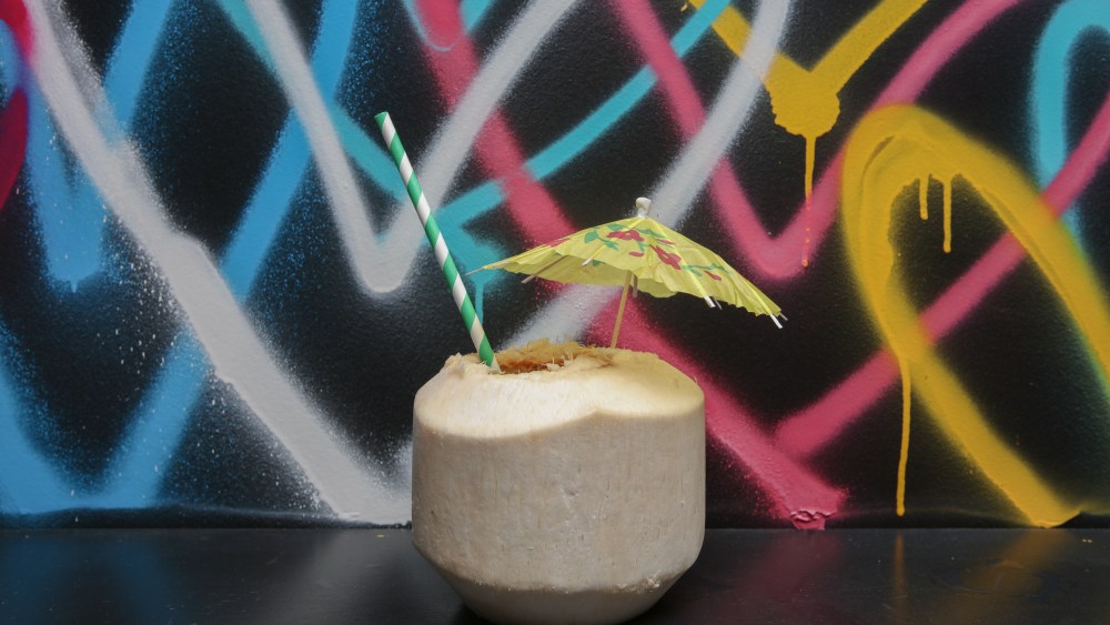 Fishbone Bar Opens at Seamore's Chelsea Location