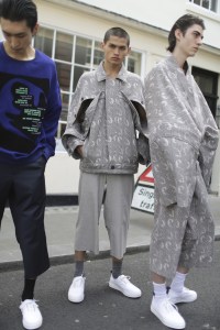 Backstage Chalayan Men's Spring 2018