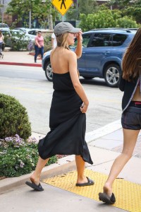 Memorial Day weekend street style in Malibu.
