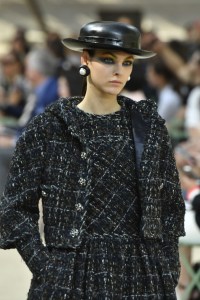 Details at Chanel Couture Fall 2017