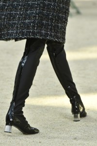 Details at Chanel Couture Fall 2017